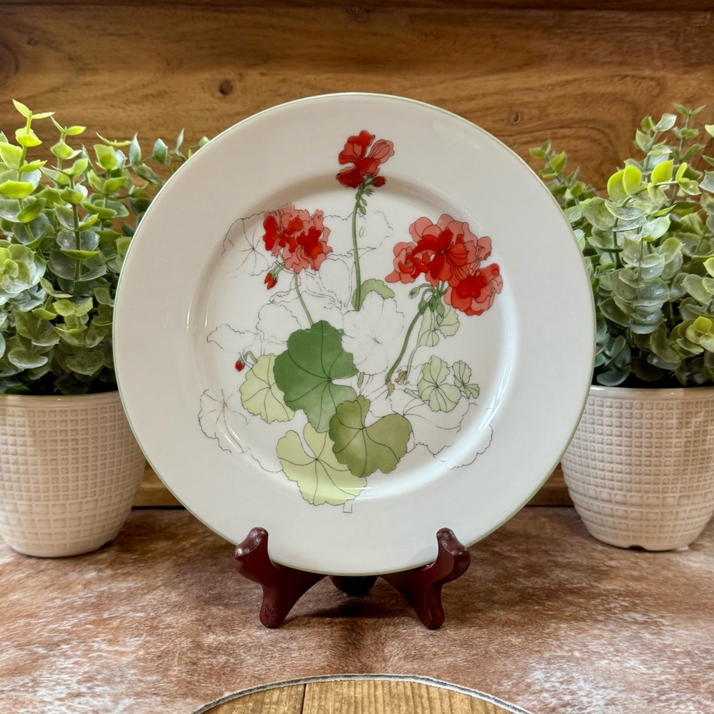 Block Spal “Geranium” by Mary Lou Goertzen Salad Plate
